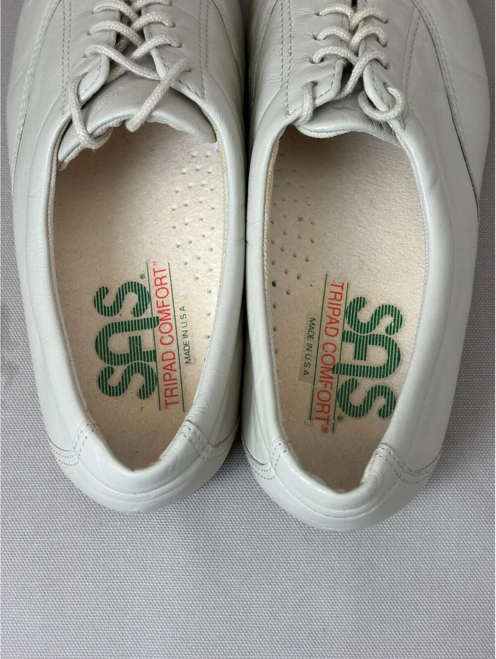 SAS Classic Womens 6 M White Leather Comfort Walking Shoes Made in USA Lace Up